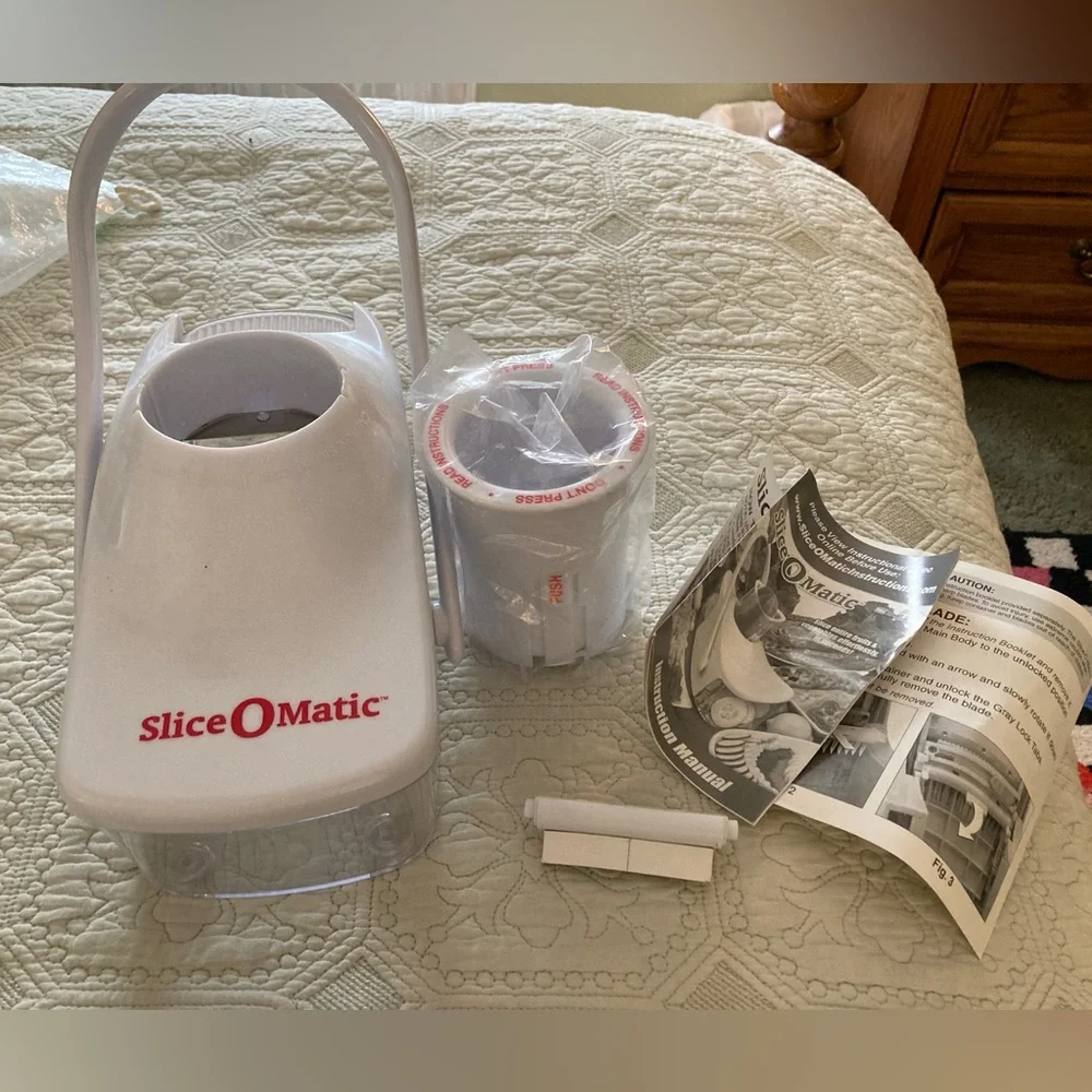 Mandolin Slicer! NEW SLICE-O-MATIC w Instruction Booklet 2 Blades Uniform Cuts